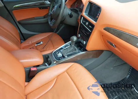 2015 Audi Q5 2.0T Premium z USA, uszkodzony, nr VIN WA1LFAFP2FA145690